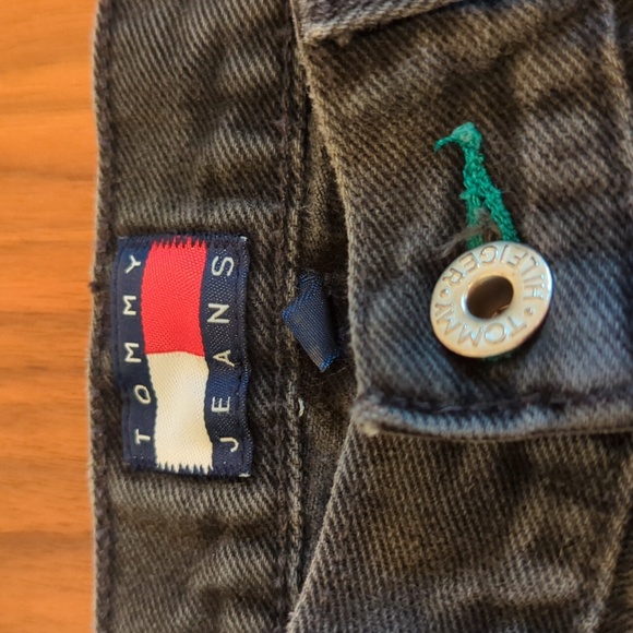 Tommy Hilfiger vintage black denim, 32/30 EU sizing measurements  in 2nd photo! - Picture 7 of 16